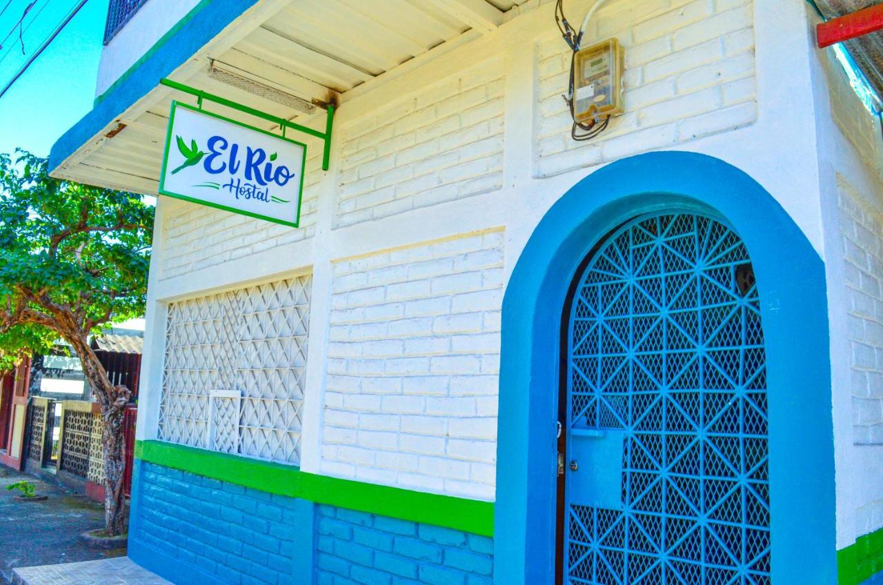 Hostal El Rio León المظهر الخارجي الصورة