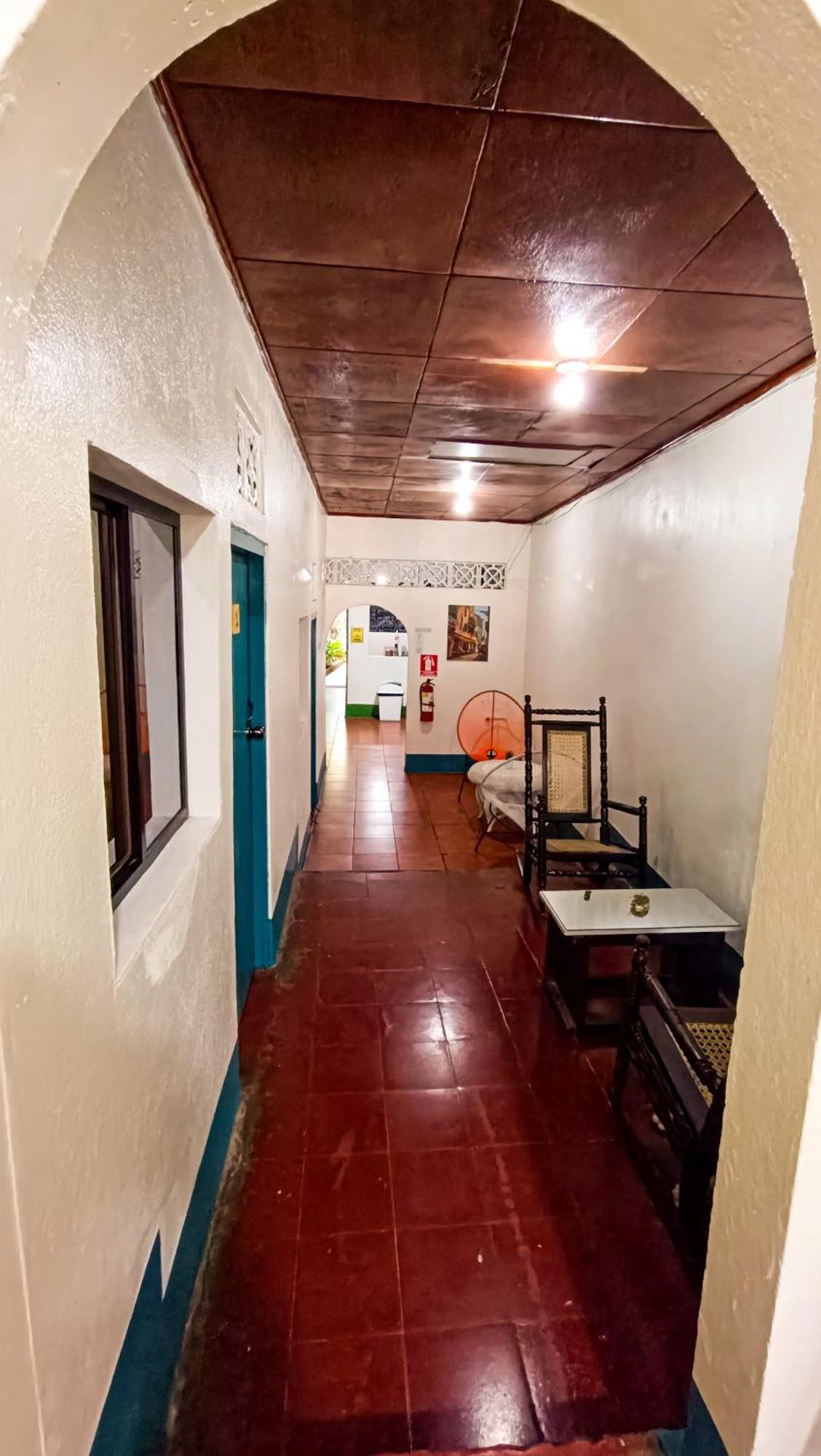 Hostal El Rio León المظهر الخارجي الصورة