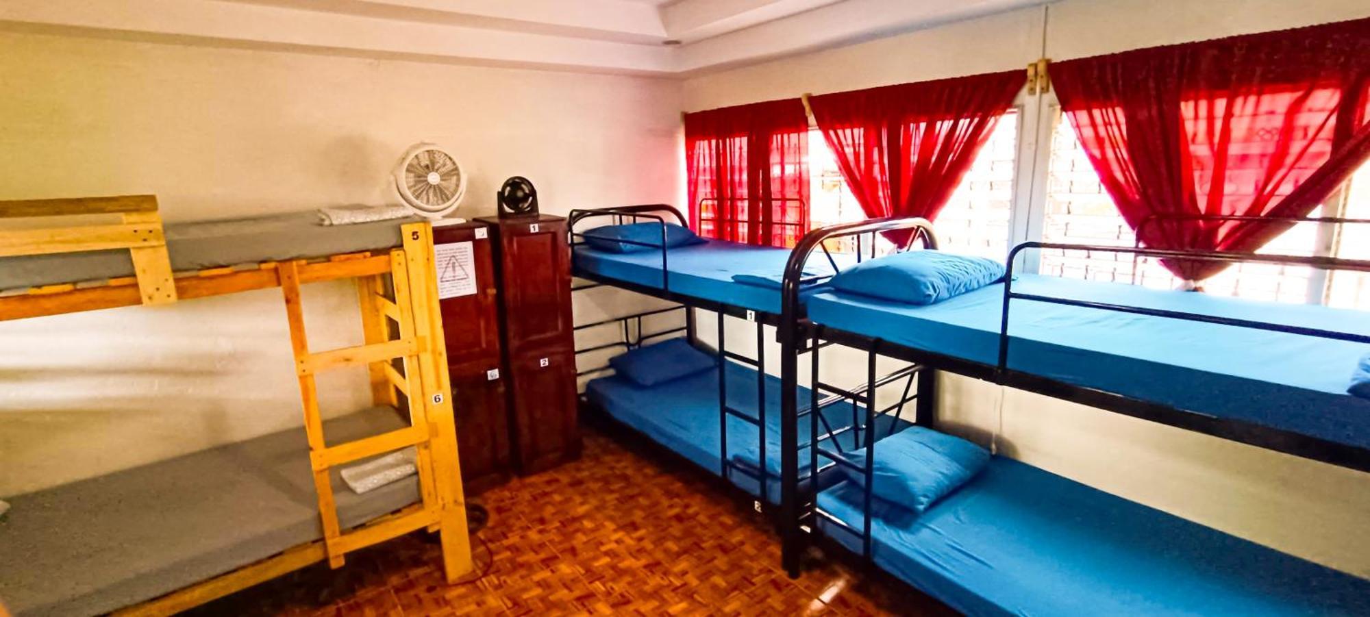 Hostal El Rio León المظهر الخارجي الصورة