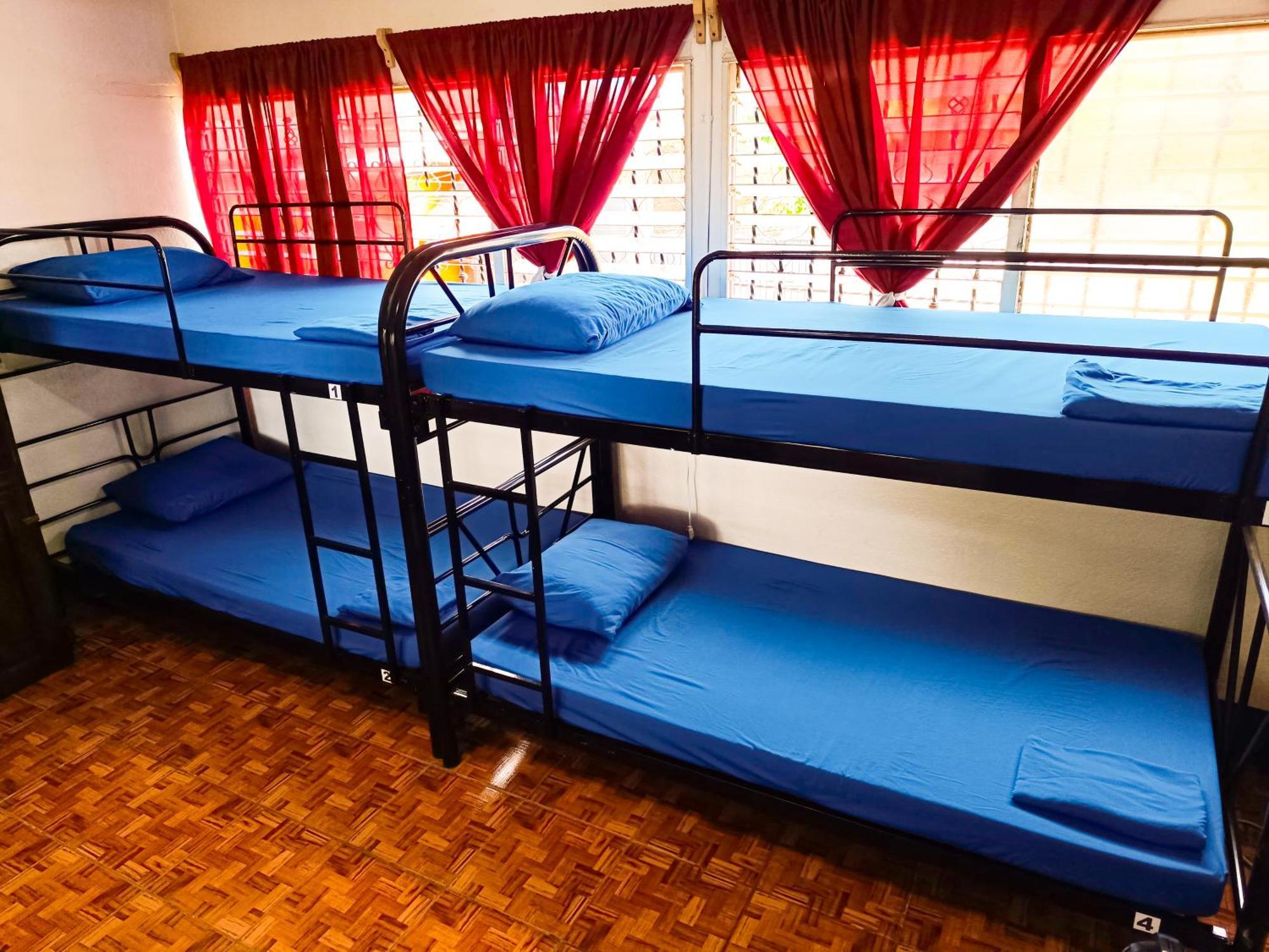 Hostal El Rio León المظهر الخارجي الصورة