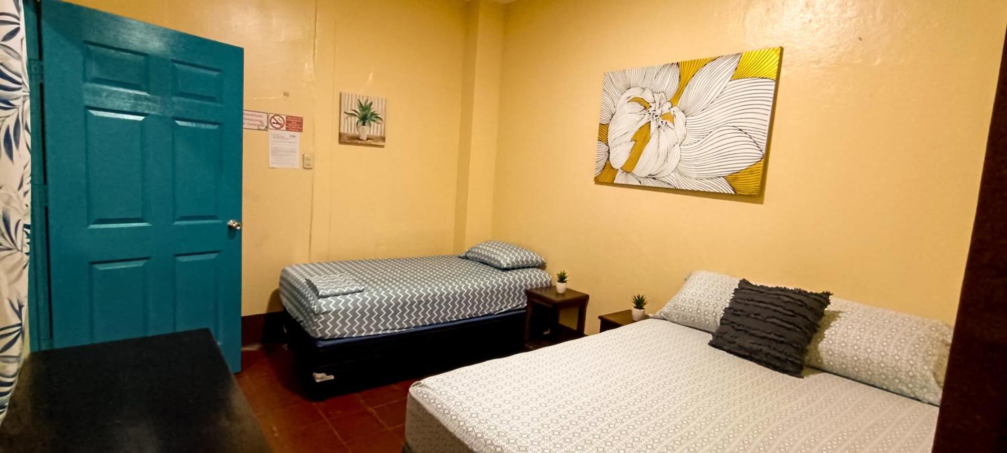 Hostal El Rio León المظهر الخارجي الصورة