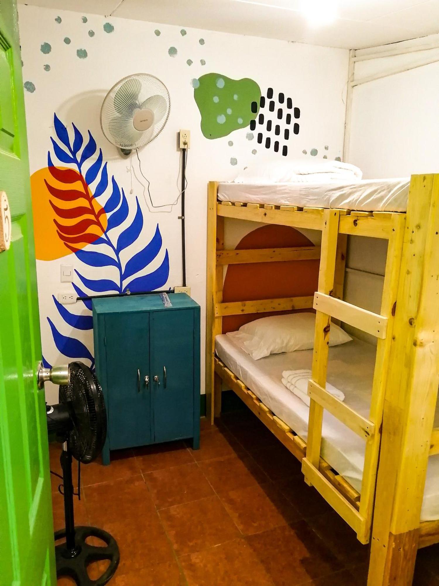 Hostal El Rio León المظهر الخارجي الصورة