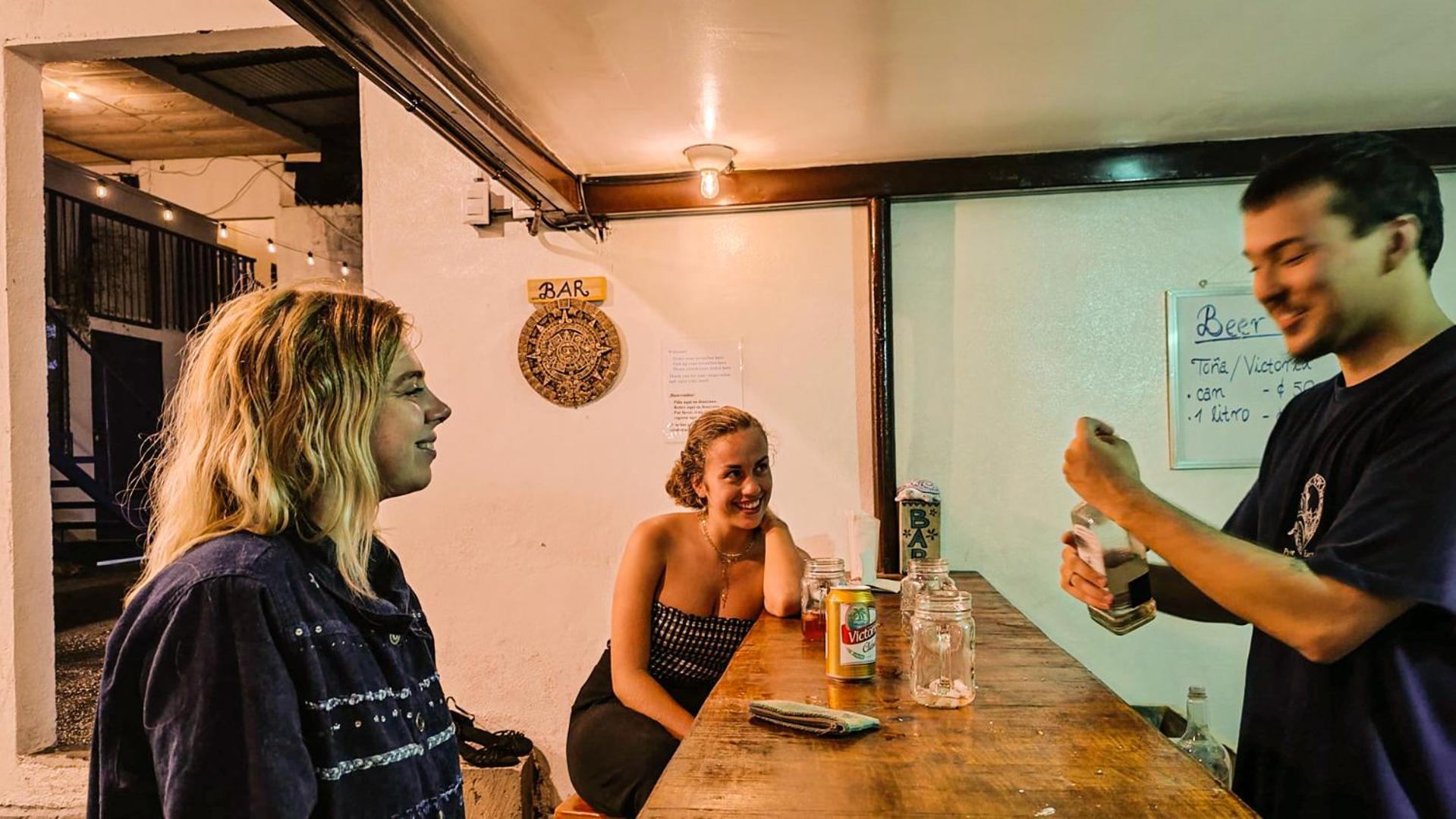 Hostal El Rio León المظهر الخارجي الصورة